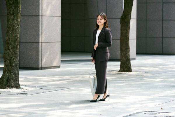 “洗濯のプロ”ライオンとの共同開発で誕生。自宅で“本気で洗える”新ウォッシャブルスーツがすごかった