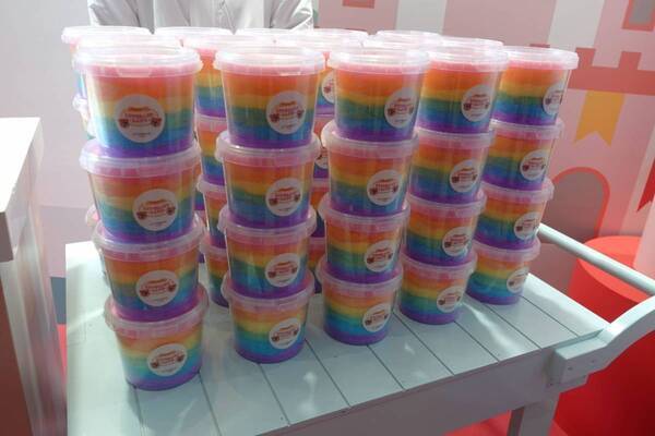 フェイラーのデザインが彩る春色のテーマパーク！　「LOVERARY BY FEILER」が原宿で10周年記念ポップアップを開催中