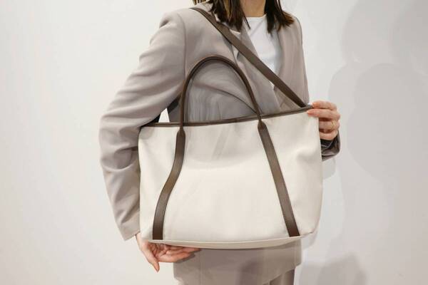 トレンドも着心地も妥協しない。PLST春夏新作で作るきれいめ通勤コーデ4選