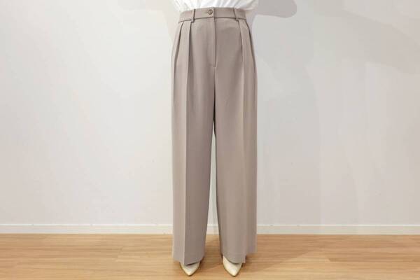 トレンドも着心地も妥協しない。PLST春夏新作で作るきれいめ通勤コーデ4選