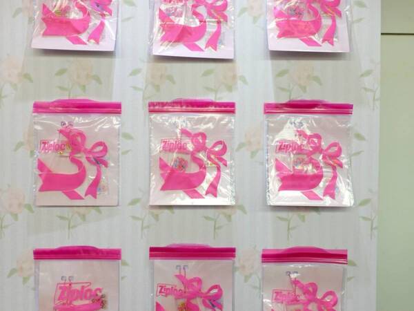 春のギフトシーンに大活躍！　ピンク×リボンの世界感に浸る『BEAMS COUTURE ×Ziploc』のポップアップに行ってきた