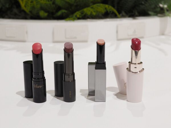 2026年の春コスメはどれを買う？　コスメオタク二人が大注目の春新作リップ&フェイスカラー31選