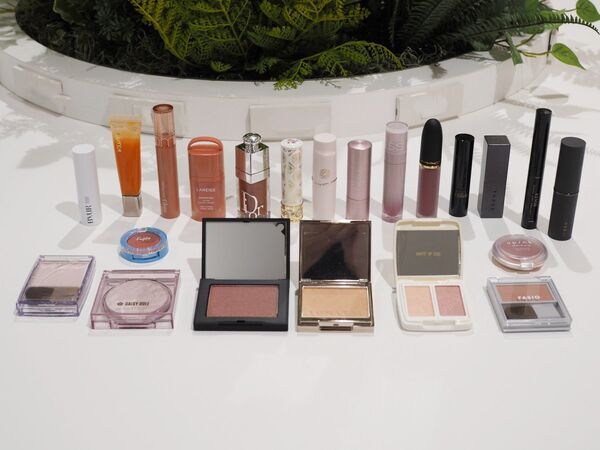 2026年の春コスメはどれを買う？　コスメオタク二人が大注目の春新作リップ&フェイスカラー31選