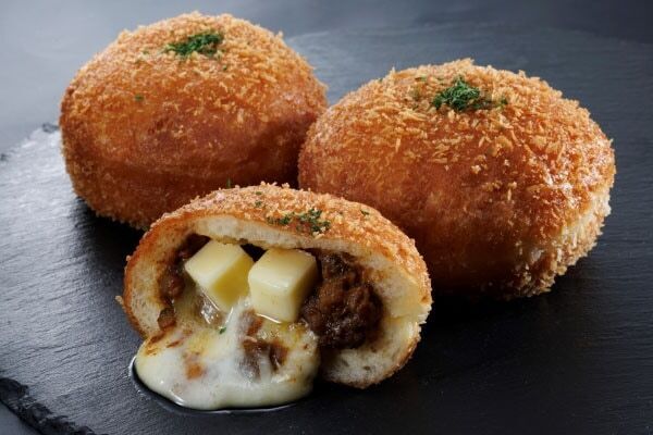 ひとつひとつ手包み。カレーパンの「ガラムとマサラ」が松坂屋静岡店にオープン