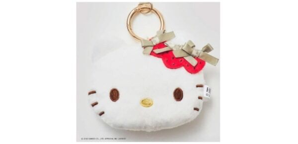 いちごがテーマのアイテム付き。「ハローキティ × Maison de FLEUR」初のブランドムックが登場！