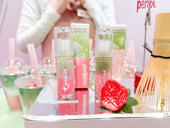 プラザのバイヤーがおすすめする春夏コスメ14選！　展示会で見つけた注目アイテムは？