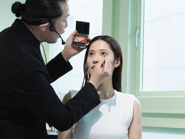 パケ買い必至！　プラダ ビューティから新感覚のチーク「プラダ タッチ」が誕生