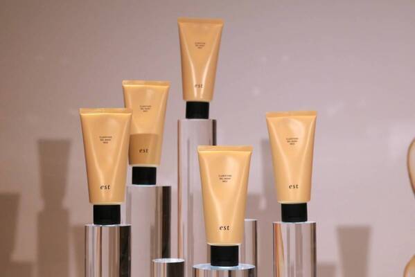 角栓だけではなく“謎のぷつぷつ＝毛山”までケアできる!?　エストのジェル洗顔がパワーアップ