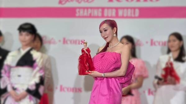 渋谷凪咲、「少女のような大人になることが夢」。未来を切り開く“現代のリアルバービー”受賞