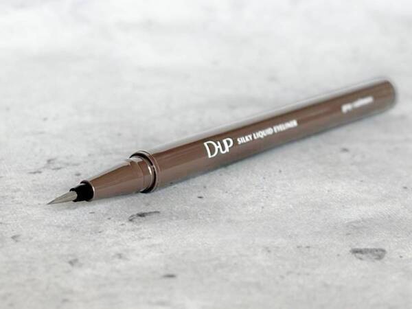 【グレージュアイライナー3選】春メイクにセレクトしたいムーディな締め色。発色、使いやすさを比較