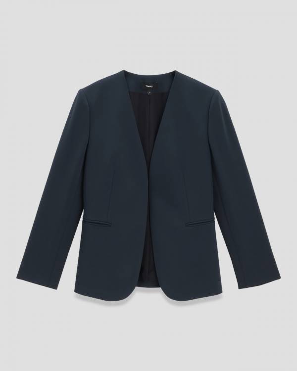 快適な着心地と美シルエット。Theory春新作の「名品アイテム5選」