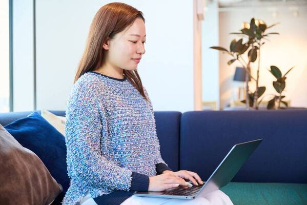 保育士から経営者へ。ライフスタイルの変化をきっかけに女性に寄り添うオンラインスクールを立ち上げた女性の「手を差し伸べる」リーダー像