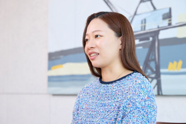 保育士から経営者へ。ライフスタイルの変化をきっかけに女性に寄り添うオンラインスクールを立ち上げた女性の「手を差し伸べる」リーダー像