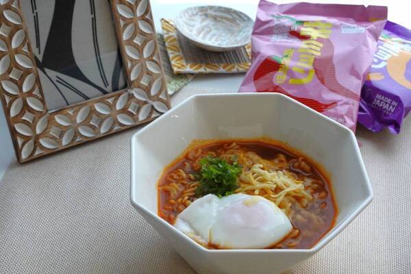 ストレス吹き飛ぶ旨辛さ。お疲れ女子にすすめたい日清の新作「辛ミョン」