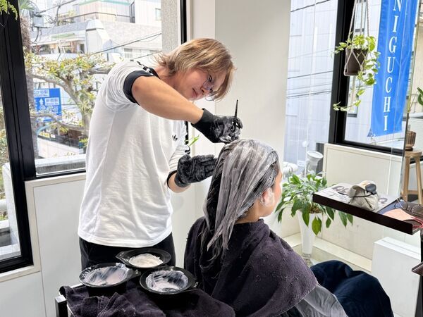 春は透明感を高めたい！　即、垢抜けをかなえる今っぽヘアカラー選びのコツ