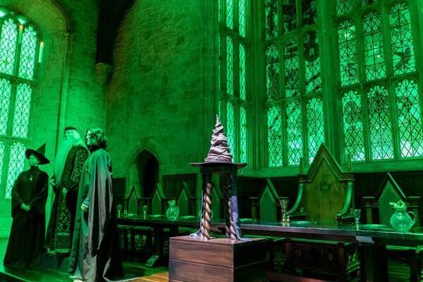 ハリポタ好きライターが解説！　“組分け帽子”も体感できる、スタジオツアー東京で『ハリー・ポッターと賢者の石』特別企画がスタート