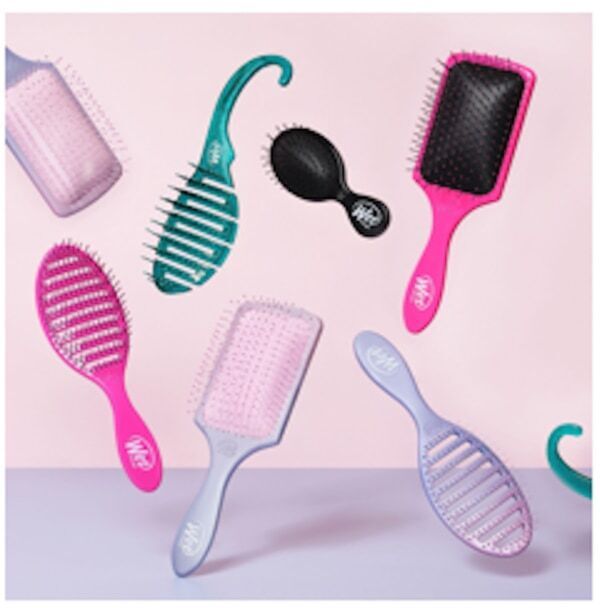 「ウェットブラシ」×「くまのプーさん」コラボブラシ2種を発売開始！