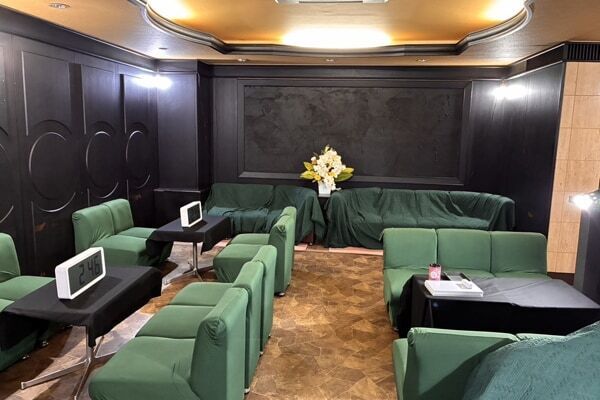 札幌ではしご占いが楽しめる。「占いの館カバラットすすきの店」オープン