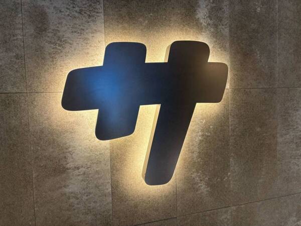 都内でこの開放感!?　駅直結＆手ぶらで行ける新感覚サウナ・高輪SAUNASの魅力