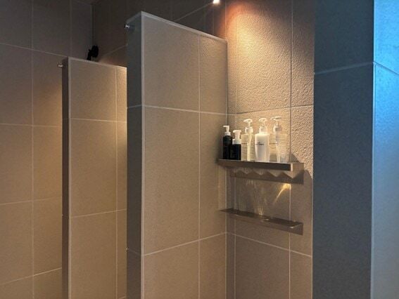 都内でこの開放感!?　駅直結＆手ぶらで行ける新感覚サウナ・高輪SAUNASの魅力