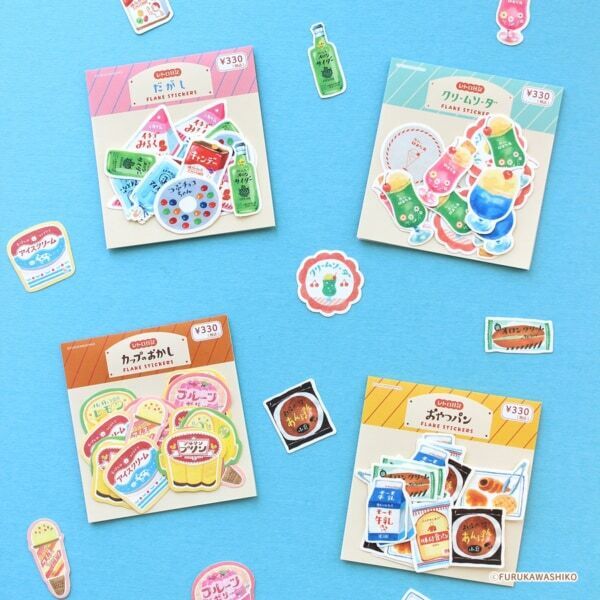 【キャンドゥ】レトロでかわいい！　懐かしいお菓子モチーフの「古川紙工デザイン」文房具を発売