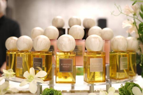 速乾×美ツヤで、乾かす時間が髪のご褒美に。KINUJOからプレミアムラインのドライヤーが登場！