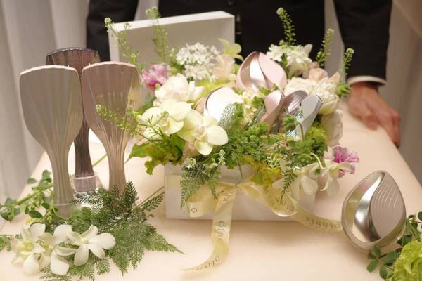 速乾×美ツヤで、乾かす時間が髪のご褒美に。KINUJOからプレミアムラインのドライヤーが登場！