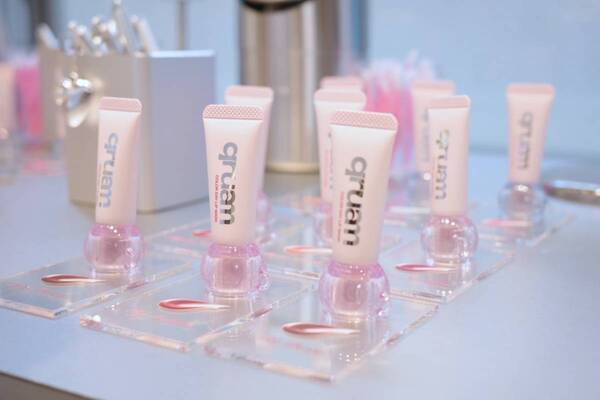 ぷにっ、ちゅるん“水まんじゅうリップ”。厚膜ツヤ唇をかなえる「キュルアム カラーデイリップマスク」全9色お試し！