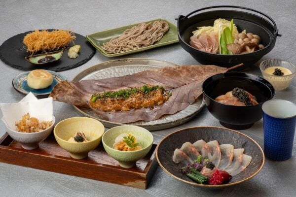 【長野】お土産キャビア付き!?　チョウザメの魅力と南信州の恵みに出会う、「星降りの宿やま星」の美食体験