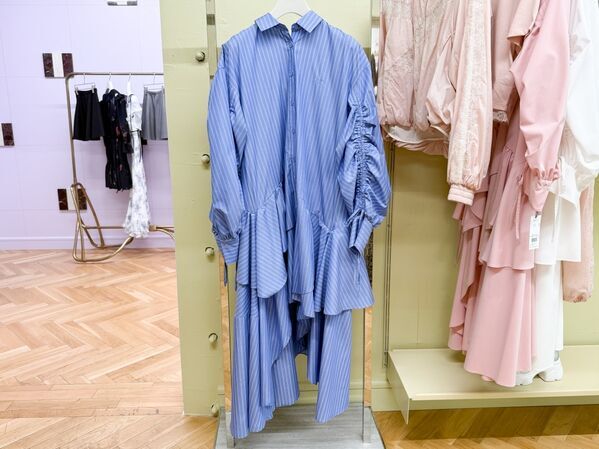 ハローキティコラボの限定アイテムやカフェも併設　SNIDELの路面店が青山にオープン