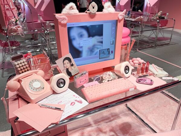 ILLIT・WONHEEが大絶賛！　rom&nd新作「ジューシーフラッシュリップオイル」のおすすめカラーを紹介