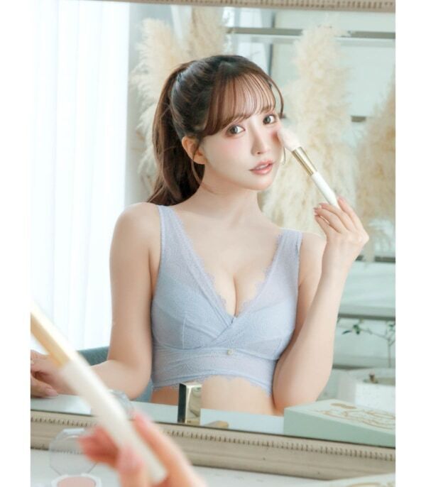 三上悠亜プロデュース。バストケアと向き合い続けたこだわりのナイトブラ「Mieloa」発売