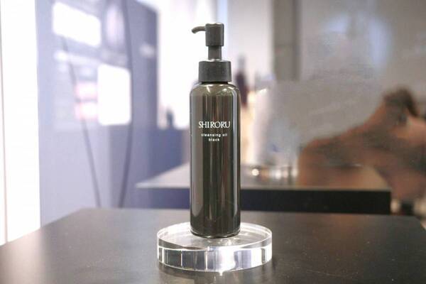 頑固な角栓も“ほぐれ落ち”!?　炭酸泡洗顔のSHIRORUからクレンジングオイルが登場。とろける感触の秘密は？