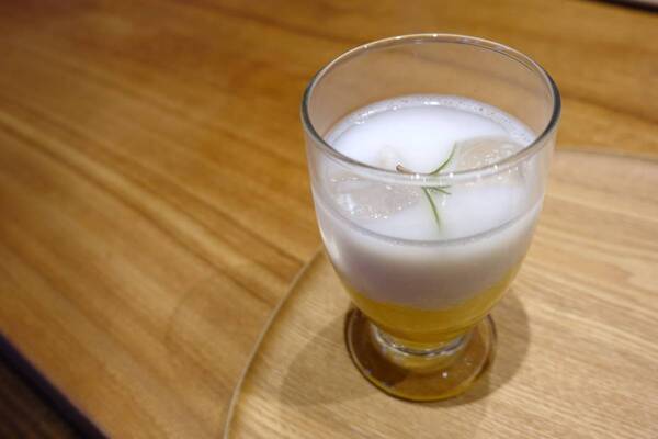 紫外線ダメージから肌を守る。ビタミンEたっぷりのアーモンドミルクが大人女子のインナーケアにぴったりだった