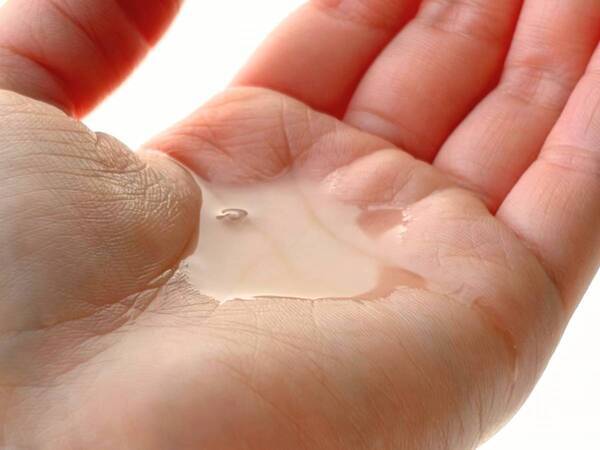 敏感肌でも“つや玉”を超える透明感。エリクシール「ブライトニング ローション ca」で輝き肌の限界値へ