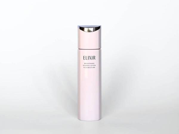 敏感肌でも“つや玉”を超える透明感。エリクシール「ブライトニング ローション ca」で輝き肌の限界値へ