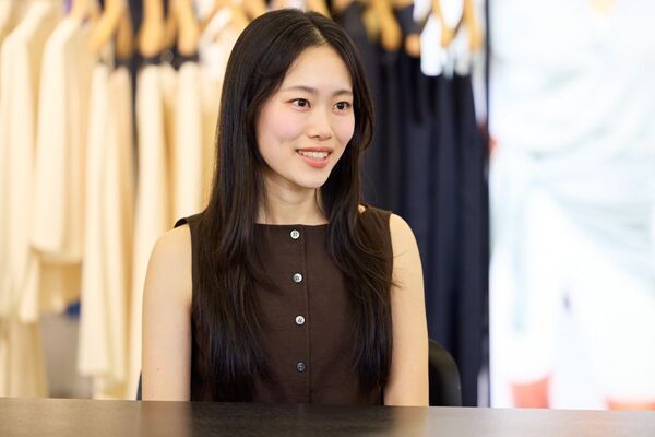 ベーシックで上質な一着が、自信になる。「Theory」のMDが働く女性に届けたい価値