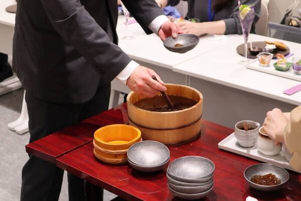 いちじく×ライラックカラーが上品。ファンケル銀座で味わう、おいしさとヘルシーをかなえるアフタヌーンティー