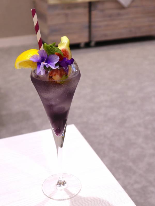 いちじく×ライラックカラーが上品。ファンケル銀座で味わう、おいしさとヘルシーをかなえるアフタヌーンティー