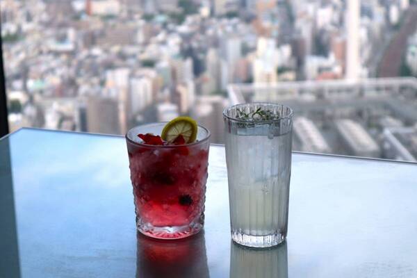 SHIBUYA SKYで天空の花畑をお散歩！　アートフラワーと空が溶け合う没入イベント開催中