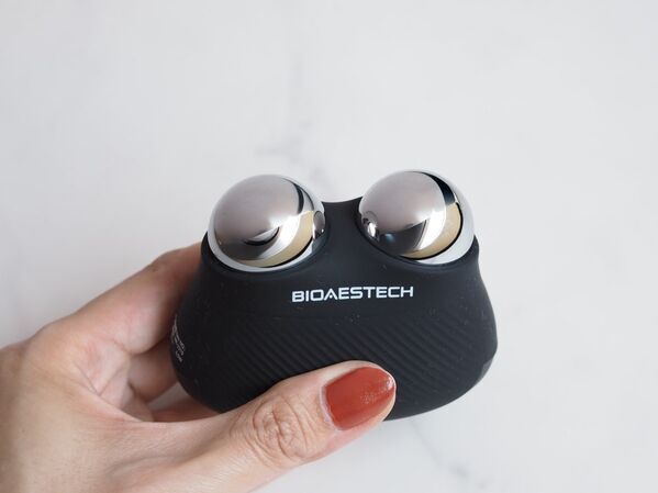 1週間続けたらどう変わる？　2つの球体で表情筋をダイレクトに刺激するBIOAESTECHの美顔器をレビュー