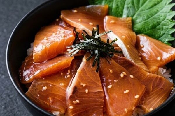 【多摩センター駅】おちあい横丁内に「漁港食堂 三方」がオープン