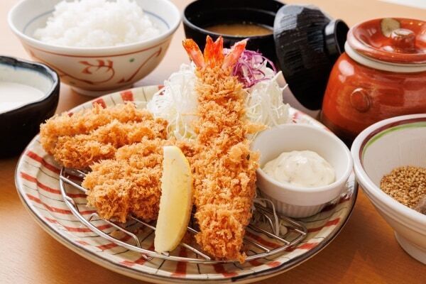 相模原市・橋本の新商業施設に老舗とんかつ専門店の新店舗オープン。十穀米などコシヒカリが食べ放題