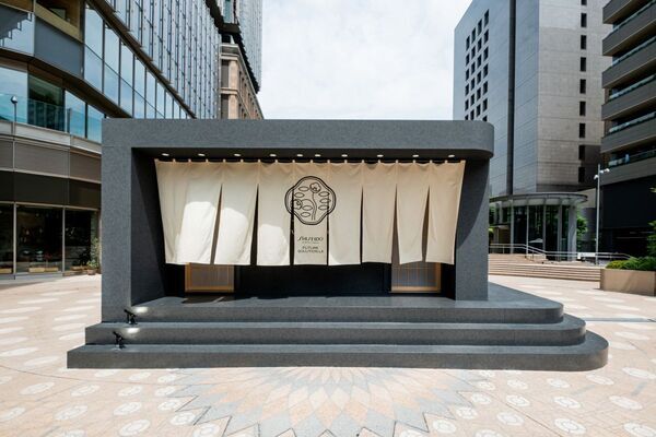 お疲れ女子、日比谷で癒やされる。SHISEIDO、移動型POPUP「フューチャーソリュ―ション LX はなれ」を東京ミッドタウン日比谷で開催