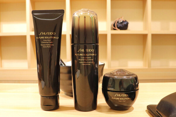 お疲れ女子、日比谷で癒やされる。SHISEIDO、移動型POPUP「フューチャーソリュ―ション LX はなれ」を東京ミッドタウン日比谷で開催