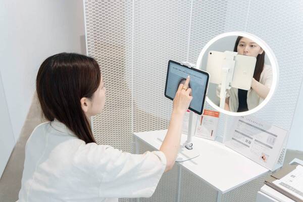 「最近、盛れない……」→顎シュッ、目パチッ！　ポーラで人生初エステを受けたコスメオタクが、まるで別人に!?