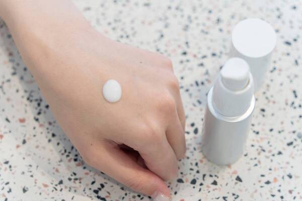 ビタミンC、トラネキサム酸……結局、どれを選べばいい？　話題の美白成分の違いを解説