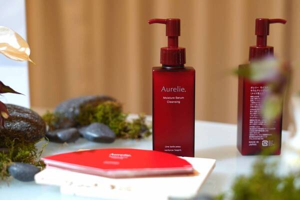 MEGUMIプロデュース「Aurelie.」から“肌を育てる”クレンジングが新登場！　成分、香りのこだわりを語りつくす