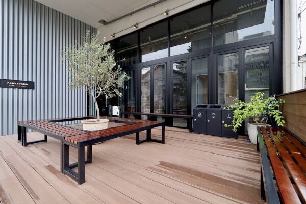 清澄白河に本格ベーカリーカフェ。倉庫をリノベした開放的な空間で焼き立てパンとコーヒーを