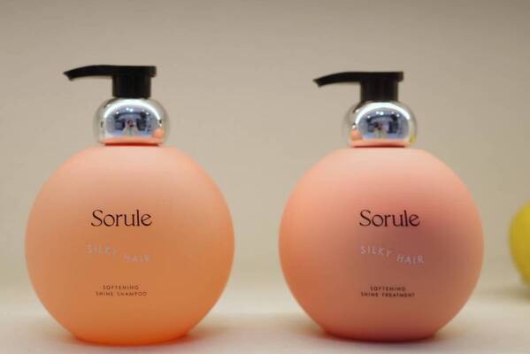 夏に向けてハイトーン髪にしたら、傷んで絡まる（泣）。そんな時はSoruleの新シャンプーで思わず触りたくなる髪に！